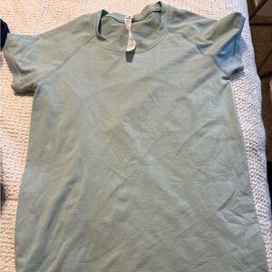 Lululemon swiftly tech